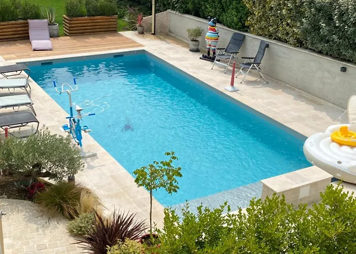 Chic Et Charme Dans Moulin Rouëssé-Vassé